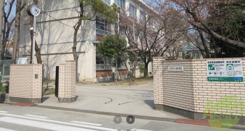 中学校　尼崎市立大成中学校（中学校）まで1758m