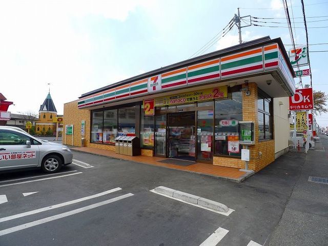 コンビニ　セブンイレブン桐生相生５丁目店（コンビニ）まで700m