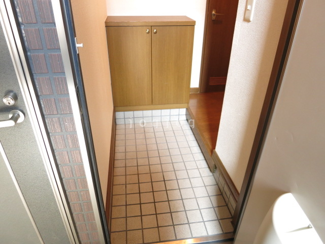 玄関　こちらは玄関です★