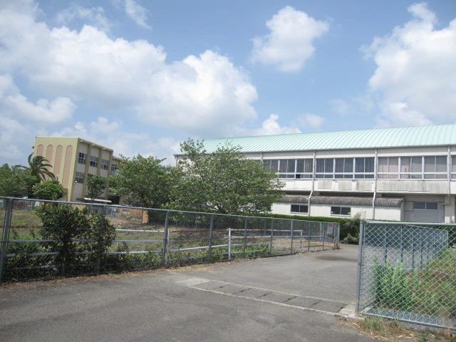 中学校　大塚中学校（中学校）まで1500m