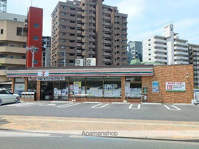 コンビニ　セブン－イレブン小倉三萩野（コンビニ）まで320m
