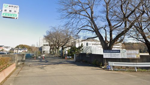 中学校　守谷市立愛宕中学校（中学校）まで1984m