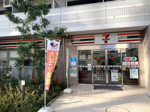 コンビニ　セブンイレブン 大阪南船場2丁目店（コンビニ）まで458m