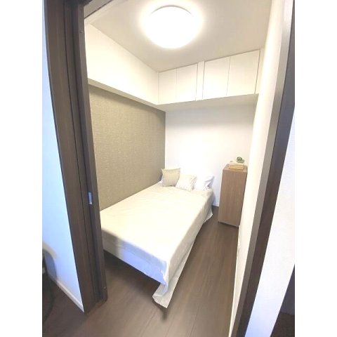 その他部屋・スペース　広くて明るい寝室