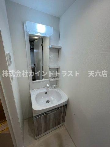 洗面設備　忙しい朝には欠かせない洗面所です