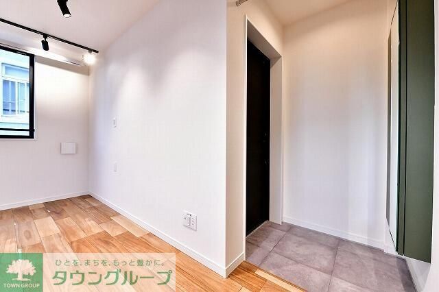 玄関　★お問い合わせはタウンハウジングまで★