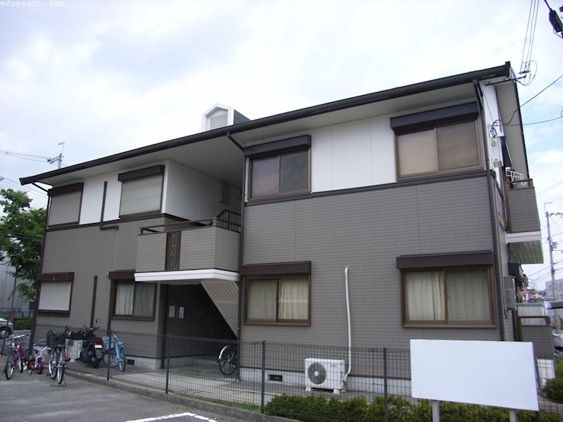 建物外観　駐車場セット契約