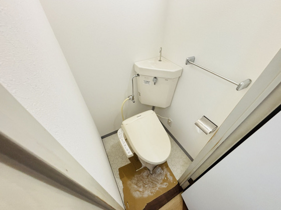 トイレ　※別号室の写真です