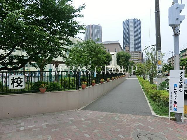 小学校　江東区立第二辰巳小学校（小学校）まで619m