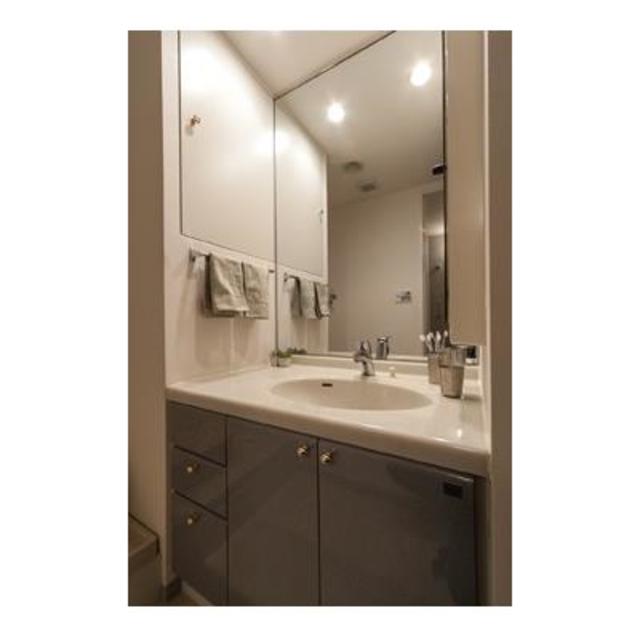 洗面設備　※写真は同タイプ住戸です。