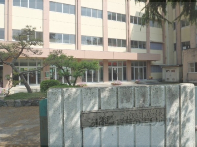 小学校　南郷小学校（小学校）まで1480m