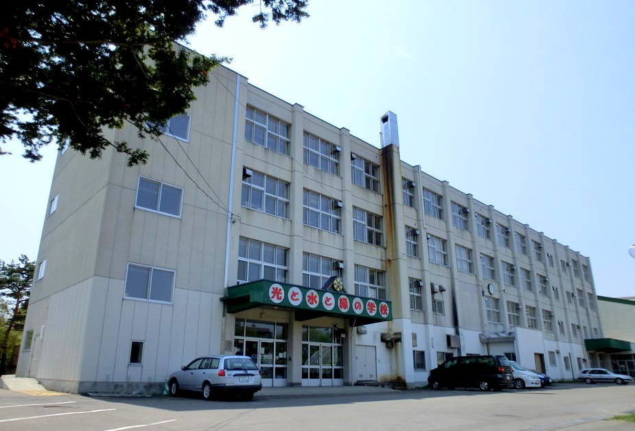 小学校　札幌市立旭小学校（小学校）まで906m
