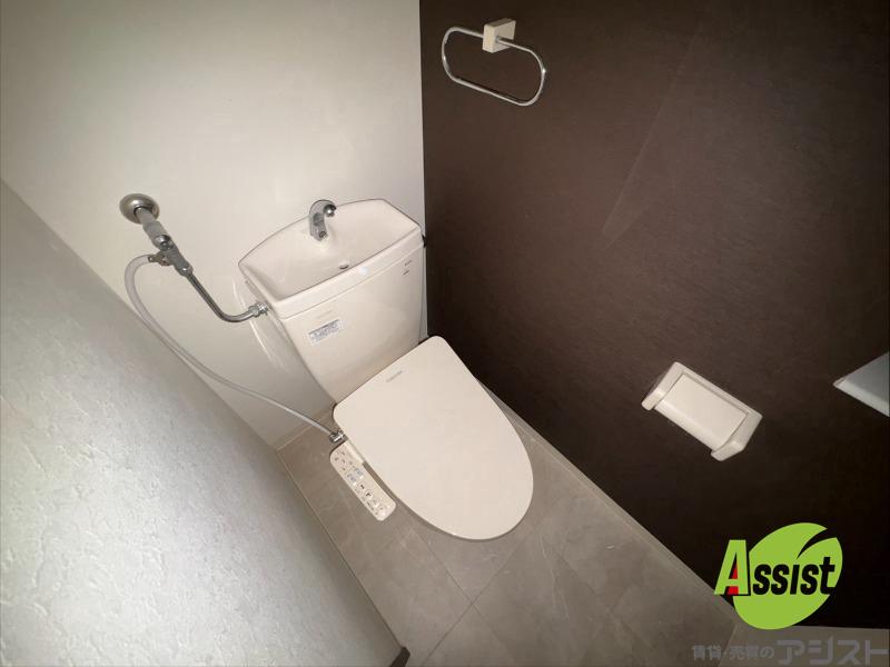 トイレ　こちらはトイレです。清潔感があり、安心して使用できます。