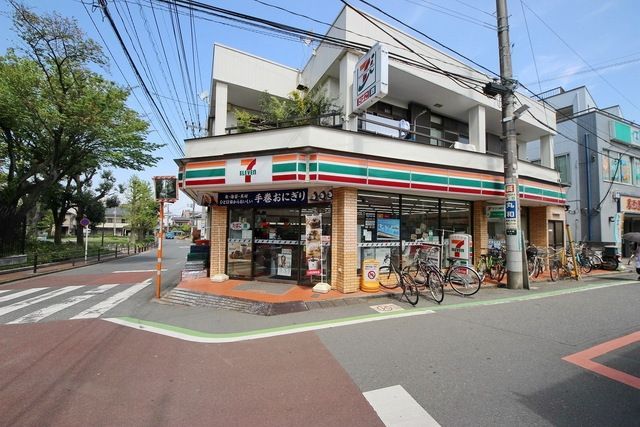 コンビニ　セブンイレブン所沢航空公園駅西口店（コンビニ）まで214m
