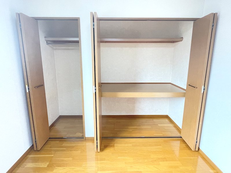 収納　※同タイプの別部屋参考写真となります(現況優先)