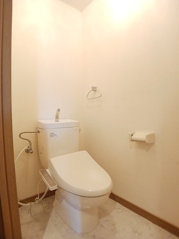 トイレ　落ち着いたトイレです