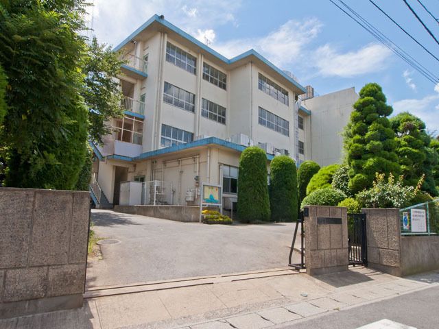 その他　千葉市立松ケ丘中学校（その他）まで670m