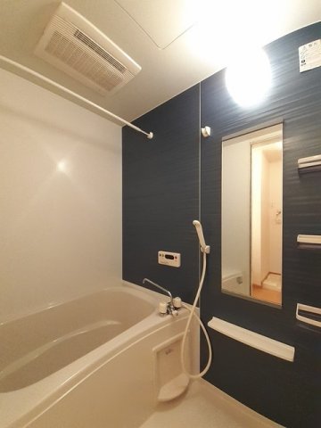 バス・シャワールーム　お風呂です