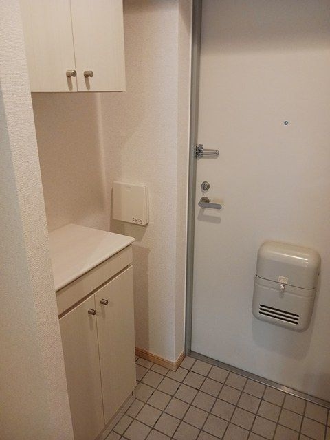 玄関　メゾン　ド　サクラ　練馬区平和台２