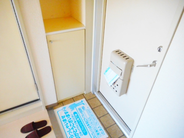 玄関　別号室　参考写真