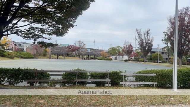 公園　半田公園（公園）まで185m