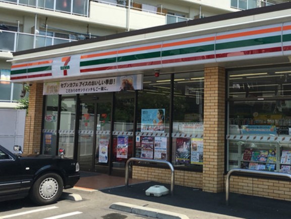 コンビニ　セブンイレブン 横浜戸塚秋葉町店（コンビニ）まで449m