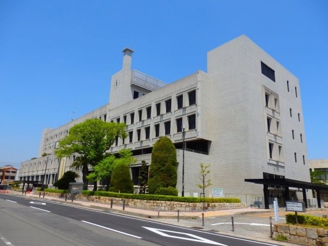 役所　桑名市役所（役所）まで812m