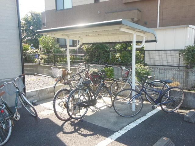 その他共有部分　★やっぱり駐輪場は屋根付きでしょ★