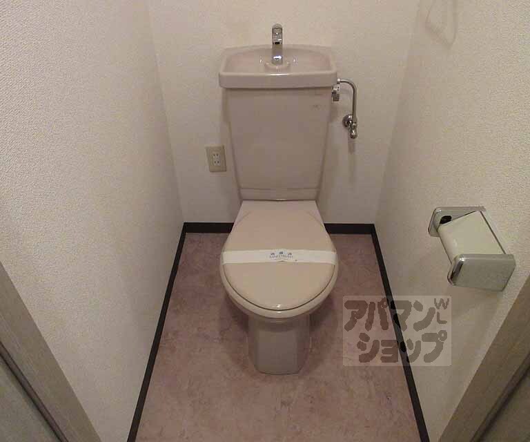 トイレ　清潔感のあるトイレです