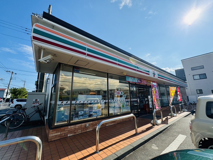 コンビニ　セブンイレブン 茅ヶ崎美住町（コンビニ）まで262m