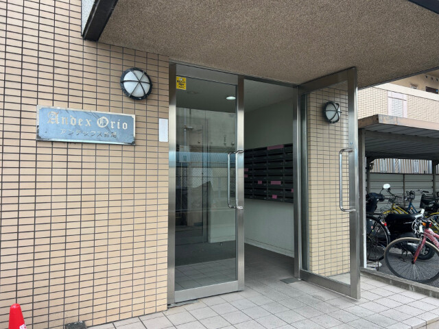 エントランス　エントランス