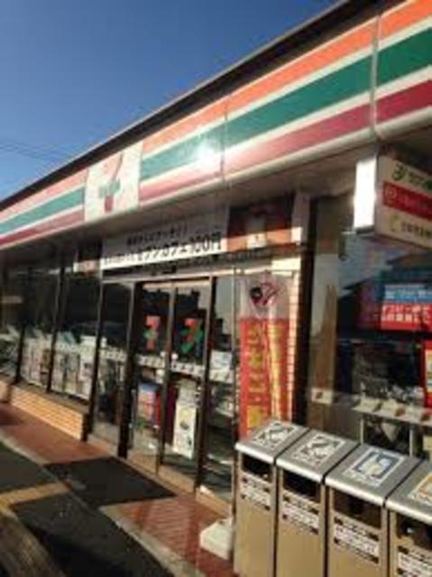 コンビニ　セブンイレブン豊中東泉丘店（コンビニ）まで2045m