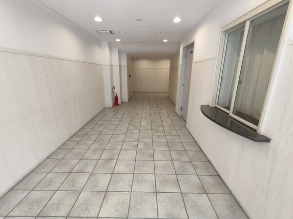 ＪＲ東海道本線 芦屋駅 徒歩4分 5階建 築28年の玄関写真
