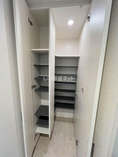 収納