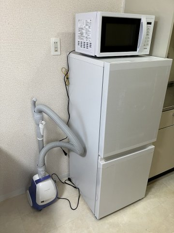 その他設備　家具家電付き　冷蔵庫、電子レンジ、掃除機