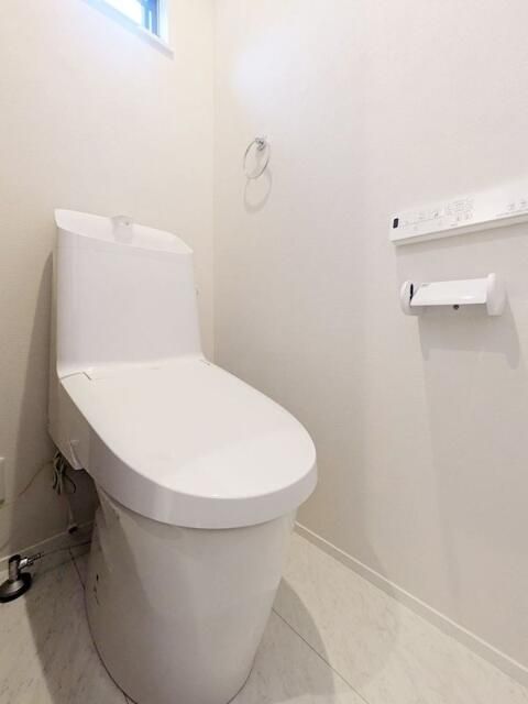 トイレ　清潔感のあるトイレです