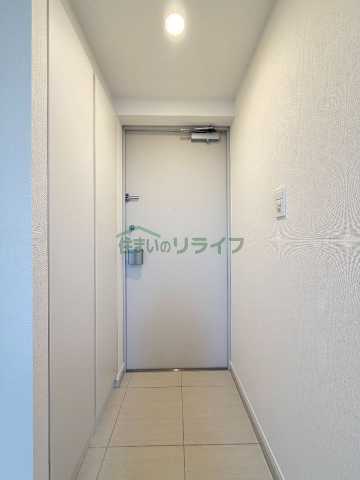 スパシエ新高円寺の玄関写真