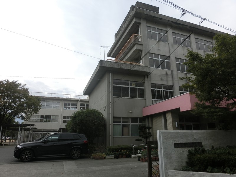 小学校　高砂市立高砂小学校（小学校）まで769m