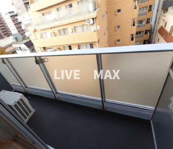 バルコニー　※別号室の写真となります。