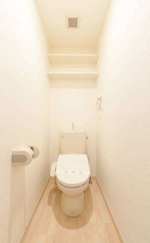 西鉄天神大牟田線 西鉄平尾駅 徒歩5分 9階建 築20年のトイレ写真