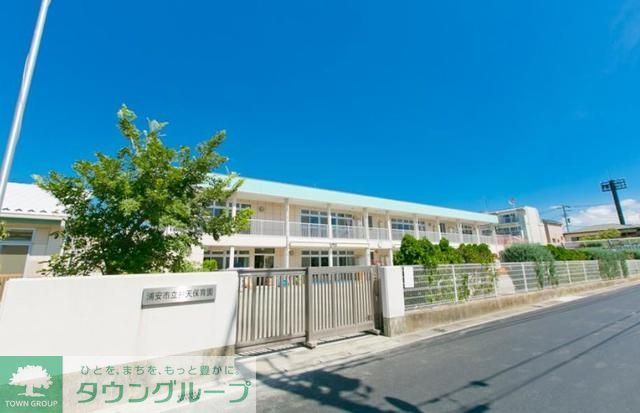 幼稚園・保育園　浦安市立弁天保育園（幼稚園・保育園）まで111m