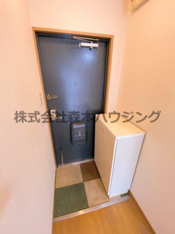 プチプルージュの玄関写真