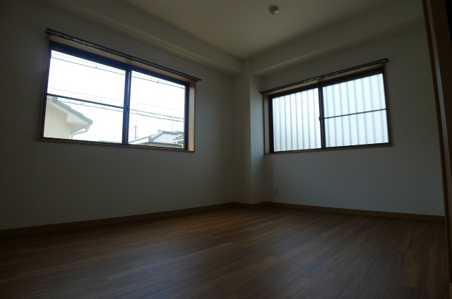 その他部屋・スペース　陽の入る明るいお部屋です！