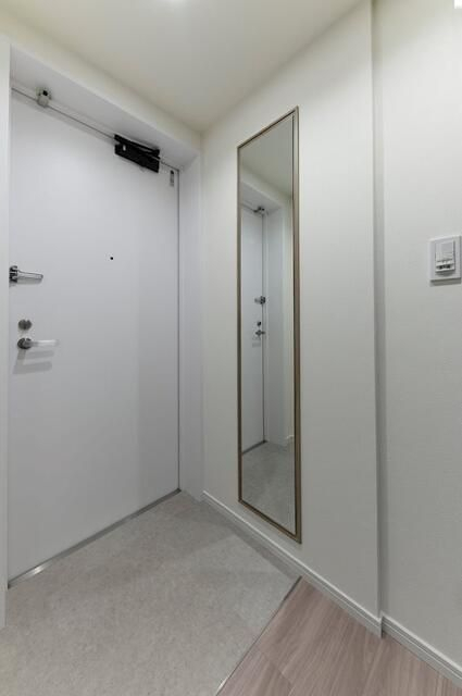 玄関　同物件別部屋参照