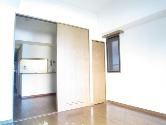 居室・リビング　（別タイプ参考写真）コスモ小石川　文京区小石川3