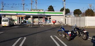 コンビニ　ファミリーマート 西岩田店（コンビニ）まで366m
