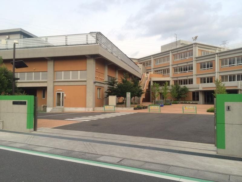 小学校　さいたま市立美園小学校（小学校）まで1330m