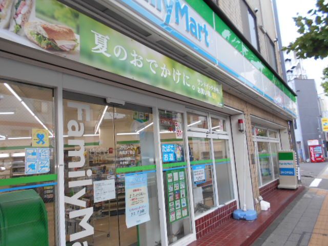 コンビニ　ファミリーマート墨田亀沢二丁目店（コンビニ）まで299m