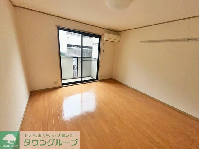 小田急小田原線 愛甲石田駅 徒歩7分 2階建 築29年の居間写真