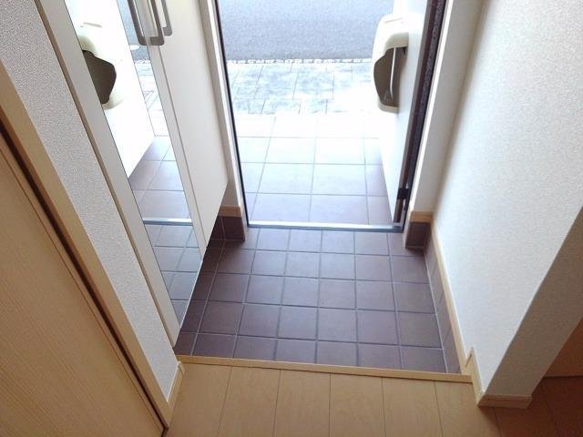玄関　明るい玄関です